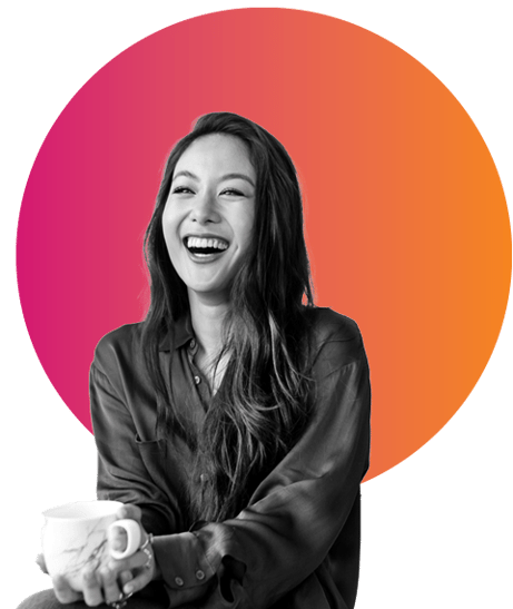 vanessa-having-coffee-DP8R76B_circle